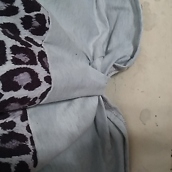 COEUR VOGUE Med Blue with Grey Leopard Design Tank Top - Picture 6 of 8